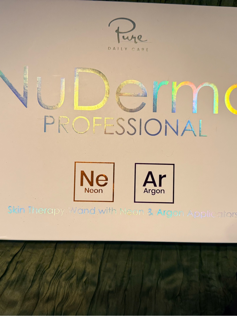 NUDerma Professional Skin Therapy Kit - White with Holographic Text
